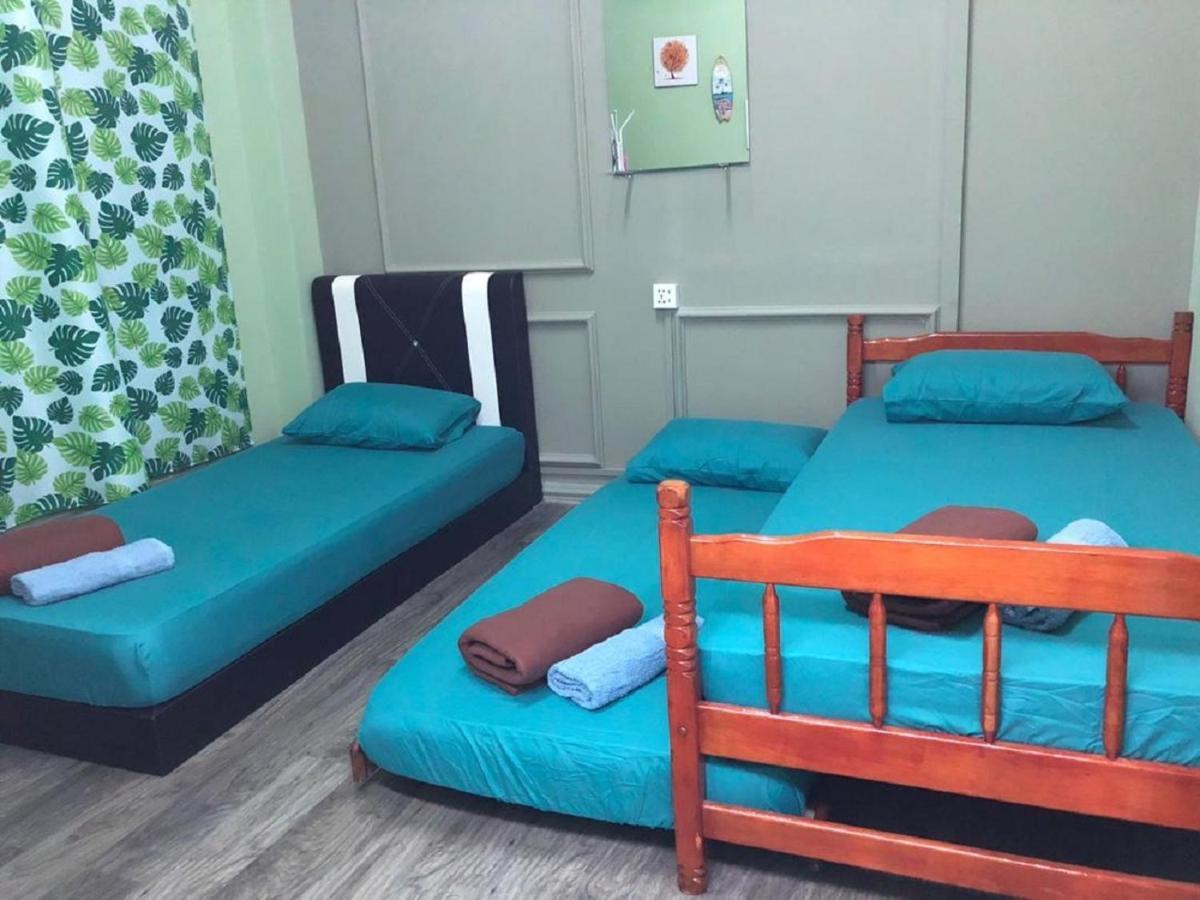 Albergue Ny Tropical Backpackers Desaru Exterior foto