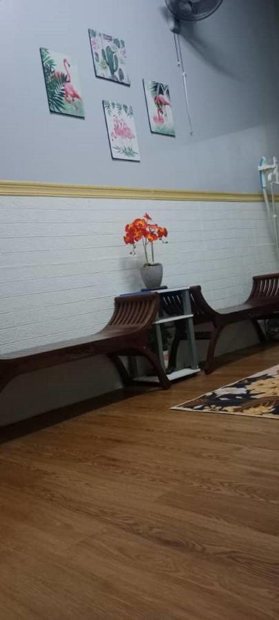 Albergue Ny Tropical Backpackers Desaru Exterior foto